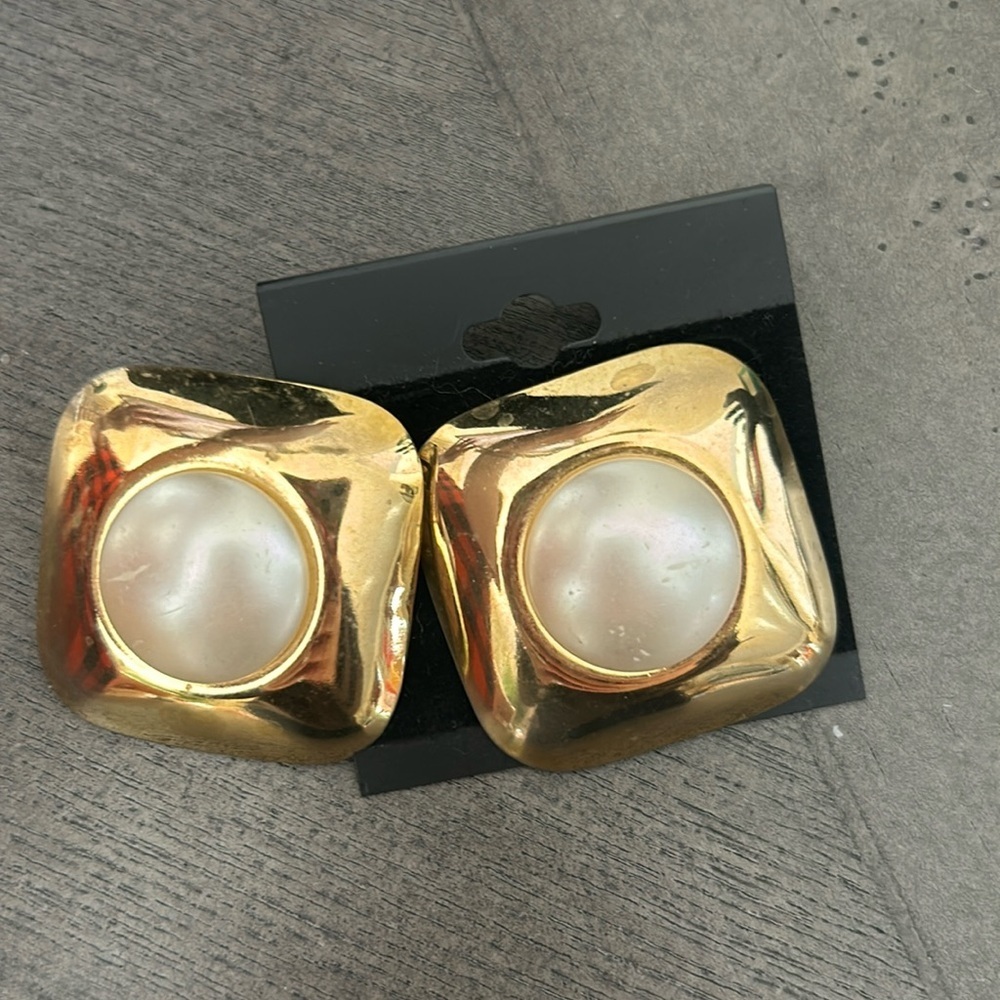 Bold gold oval pearl earrings